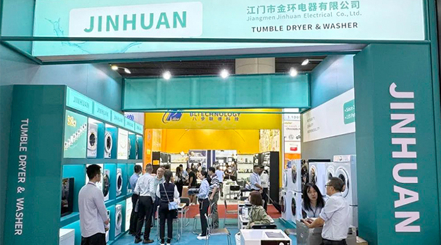 廣交會(huì)第一天!金環(huán)電器吸引世界各地客戶駐足參觀交流 廣交會(huì)第一天!金環(huán)電器吸引世界各地客戶駐足參觀交流