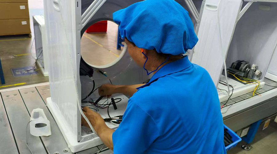 一機(jī)多能，呵護(hù)全家衣物